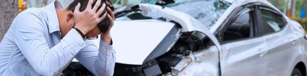 ¿Qué riesgos excluyen las coberturas de seguro de auto?
