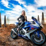 como tensar una cadena para moto